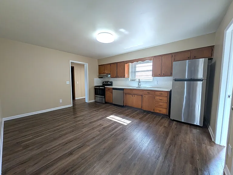 6036 Bizier Rd — Photo 4