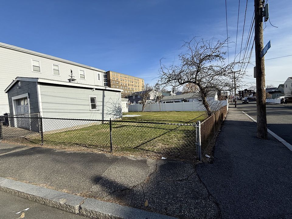1st image of 30-30A Floyd St
