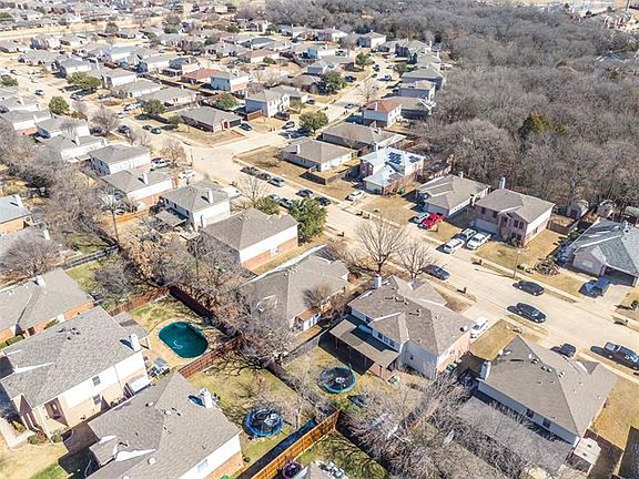 3rd image of 7912 Settlement Dr