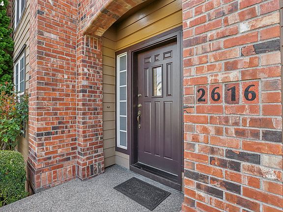 3rd image of 2616 NE Nova Ave