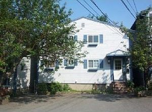 5 bedroom 2 bath