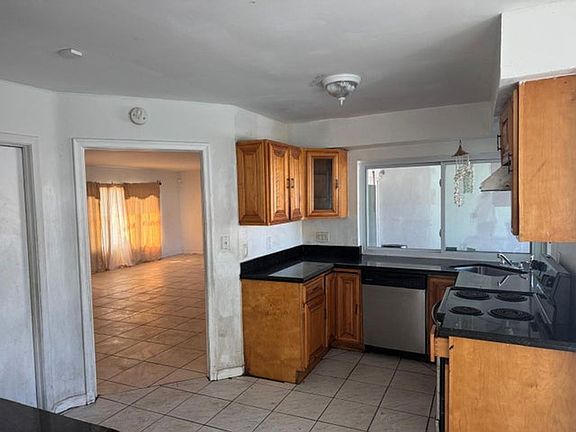 2nd image of 4954 Ataman St