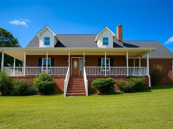 1688 Birchwood Dr, Burlington, NC 27217