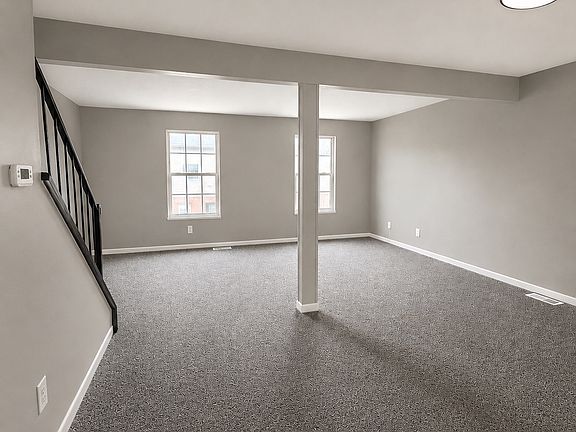 2nd image of 190 Dell St #6
