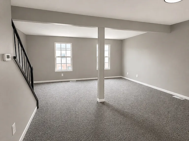 190 Dell St #6 — Photo 2