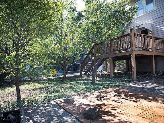 5th image of 5809 Kenwood Ave