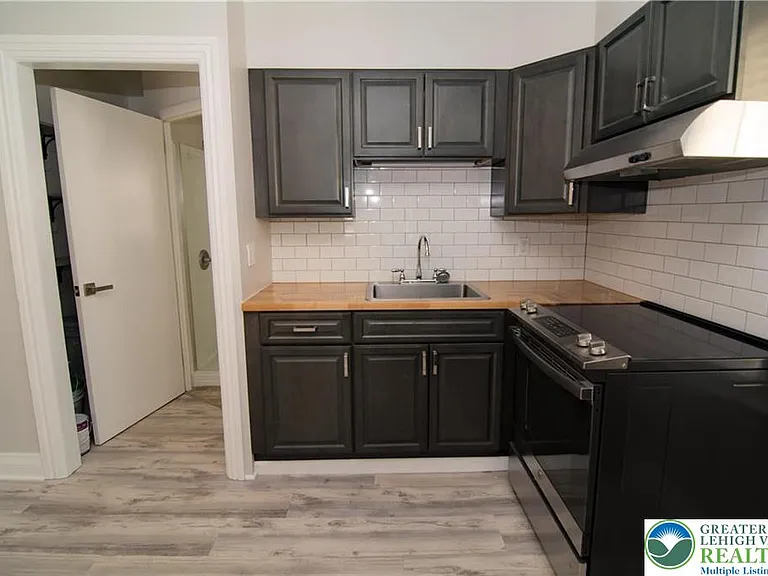 522 Jubilee St #2 — Photo 7