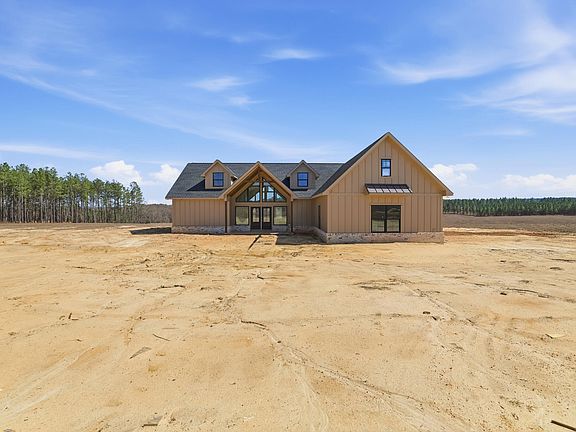 2nd image of 763 Snipes Pond Rd