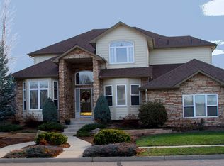 2113 Creekside Dr, Longmont, CO 80504