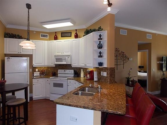 3rd image of 21032 Picasso Ct #102