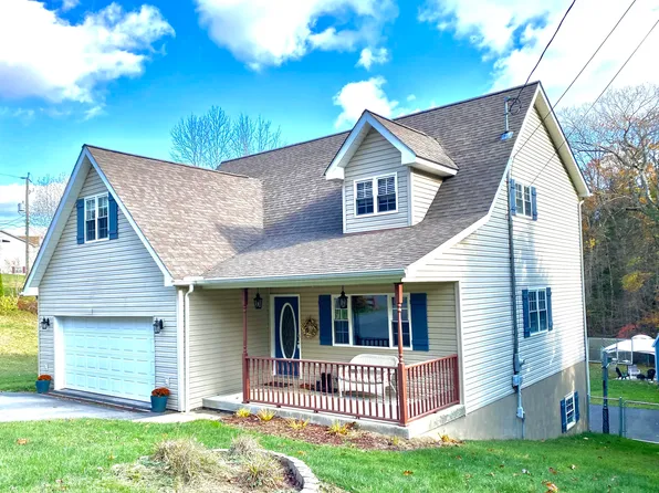 211 Skyview Dr, Beckley, WV 25801