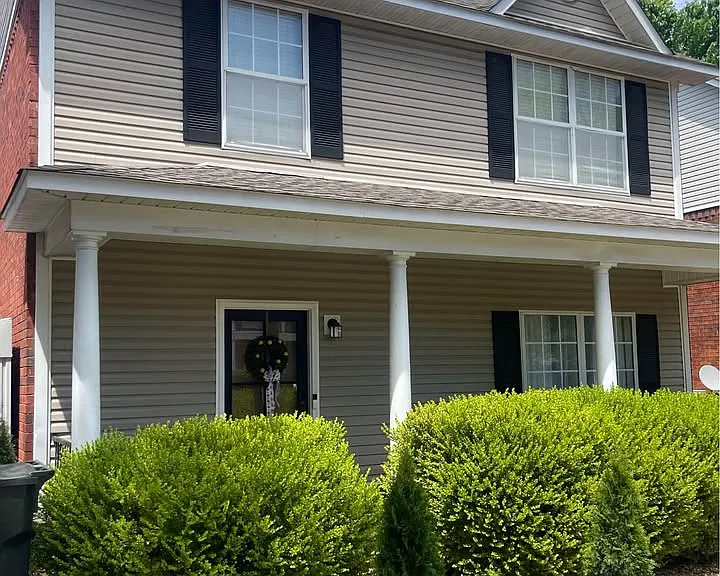 152 Twin Gates Dr — Photo 1