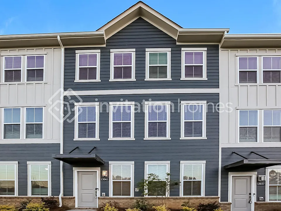 13041 Western Ln