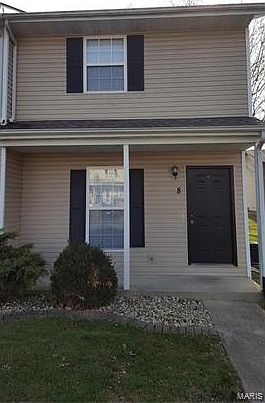 1st image of 8 Peartree Ln