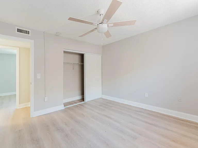 650 SW 2nd Ave #252 — Photo 12