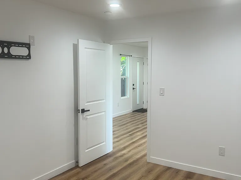 9134 Hargill St #1/2 — Photo 7