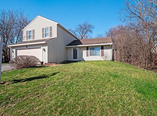 30W250 Huntington Dr, Warrenville, IL