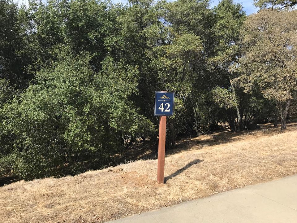 2nd image of 2595 Capetanios Dr