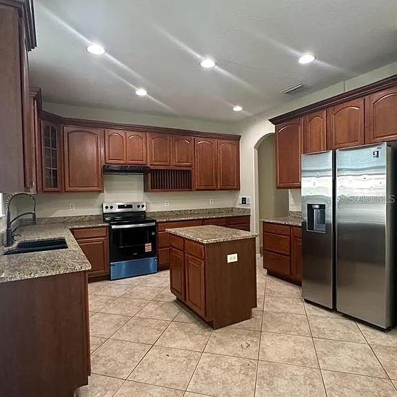 18048 Java Isle Dr — Photo 3