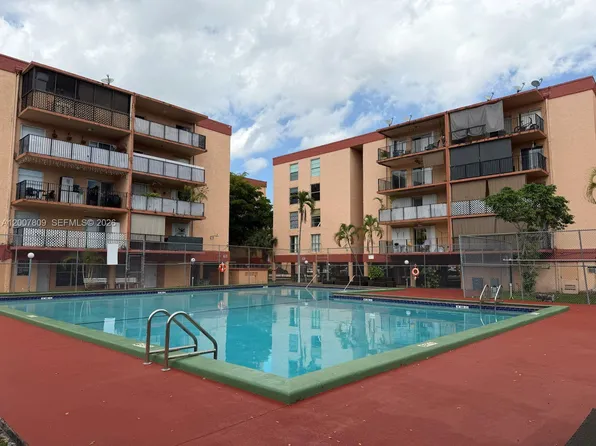1910 W 56th St APT 3121B, Hialeah, FL 33012