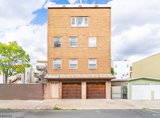 228 E Kinney St, Newark City, NJ 07105