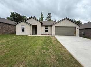 58 Wolfsbridge Loop, Cabot, AR 72023