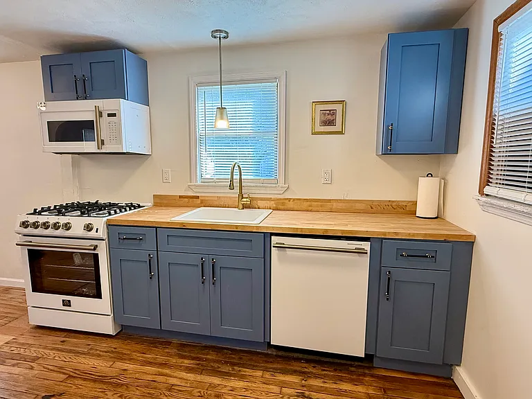 22600 Ivan Ave — Photo 15