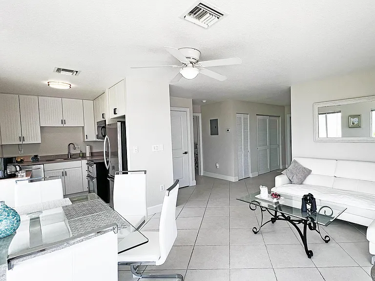 3541 NE Ocean Blvd #4 — Photo 22