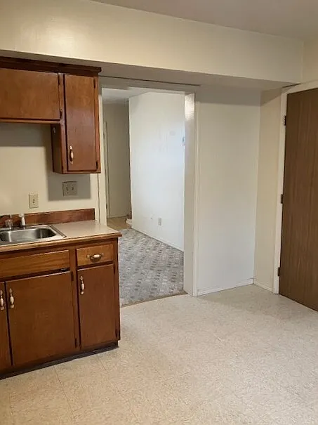 Ozark - 3221 — Photo 2