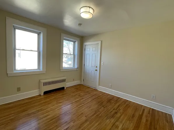 10 Delavergne Ave, Wappingers Falls, NY