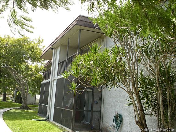 3rd image of 10357 N Kendall Dr APT Dd7