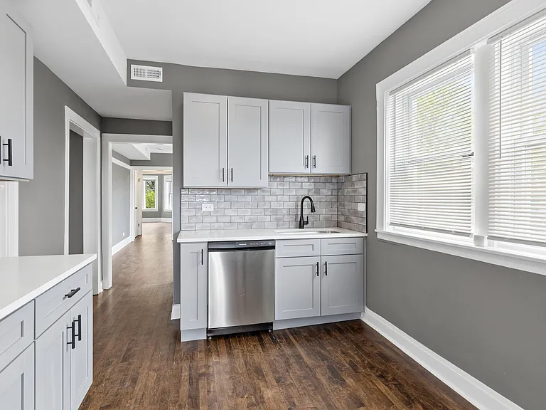 8210 S Marshfield Ave #1 — Photo 9
