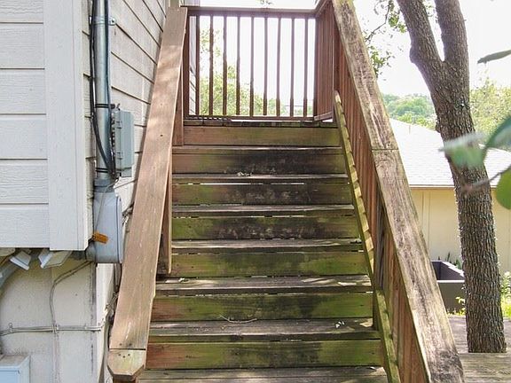 3rd image of 7910 Ceberry Dr