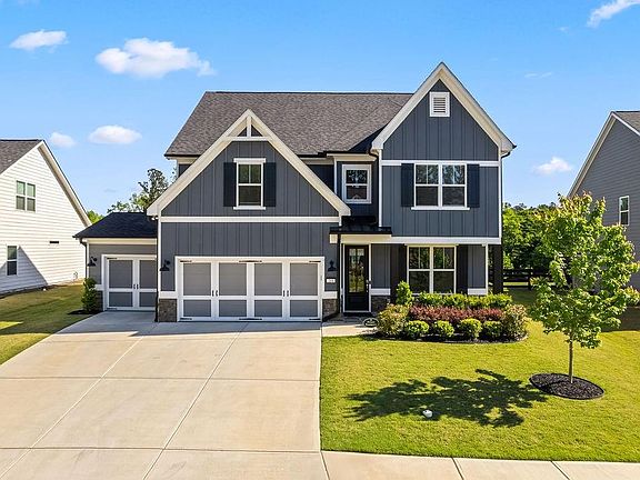 3rd image of 204 Mountain Ashe Ln