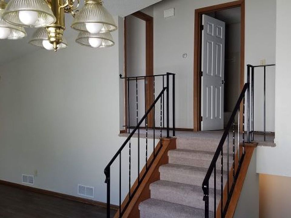 2nd image of 5718 84 1/2 Ave N #5720