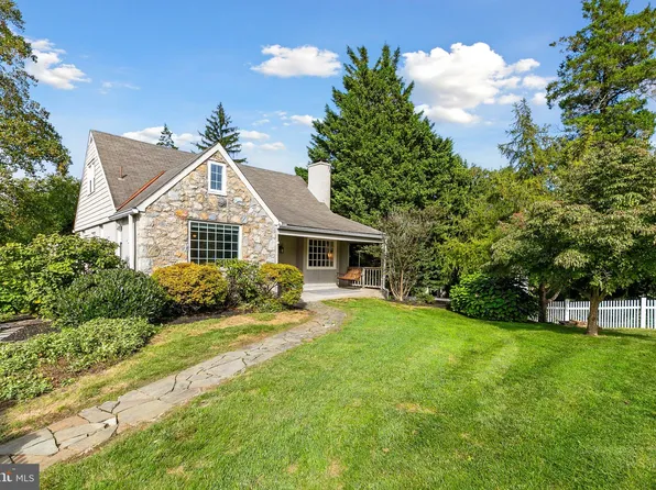 24 E Central Ave, Paoli, PA 19301