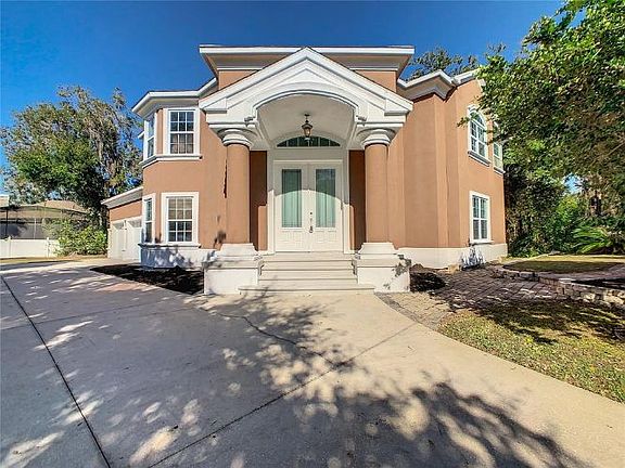 4th image of 2413 Nightingale Ln
