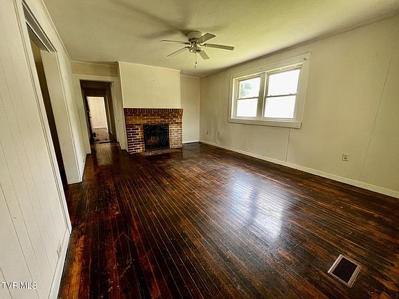 2nd image of 505 Granada Pvt Ct