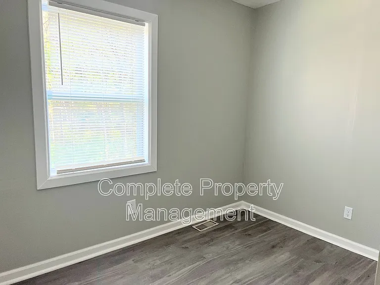2432 Ishkooda Rd SW — Photo 7