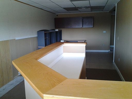 2nd image of 4917 Ehrlich Rd Ste 203
