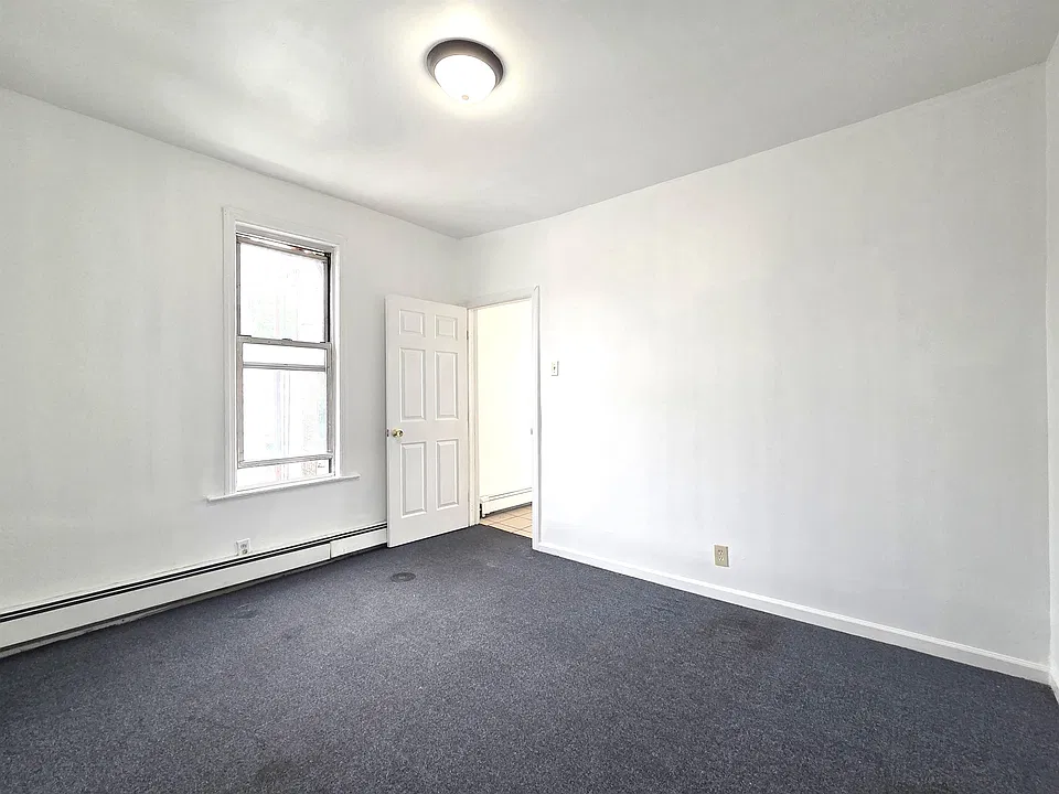 475 Westside Ave #3
