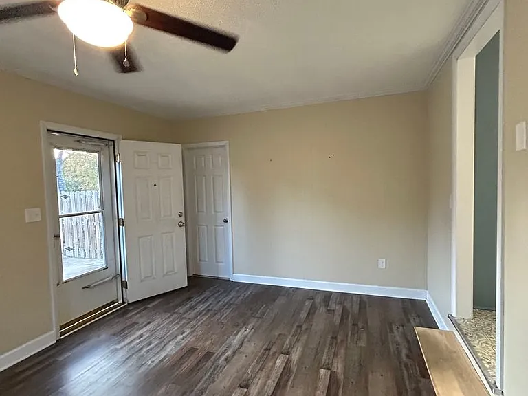 408 Lynette Dr — Photo 26