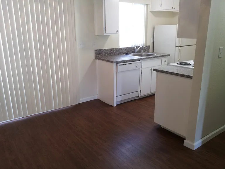 Orangevale Plaza Townhomes — Photo 16