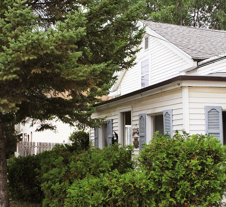 122 Archibald St