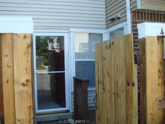 Front entry to unit...