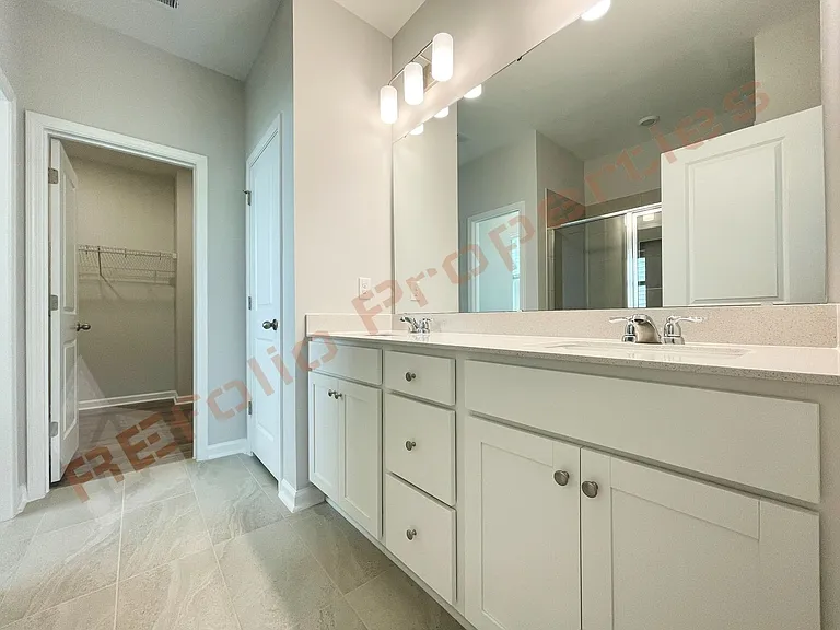 1605 Immagene Way — Photo 12