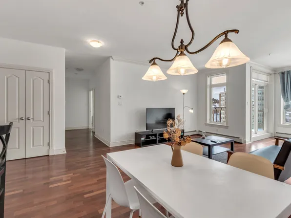 53 Bedros Ln #601, Halifax, NS B3M 4X4
