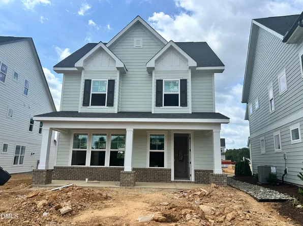826 Fireship Rd, Fuquay Varina, NC 27526