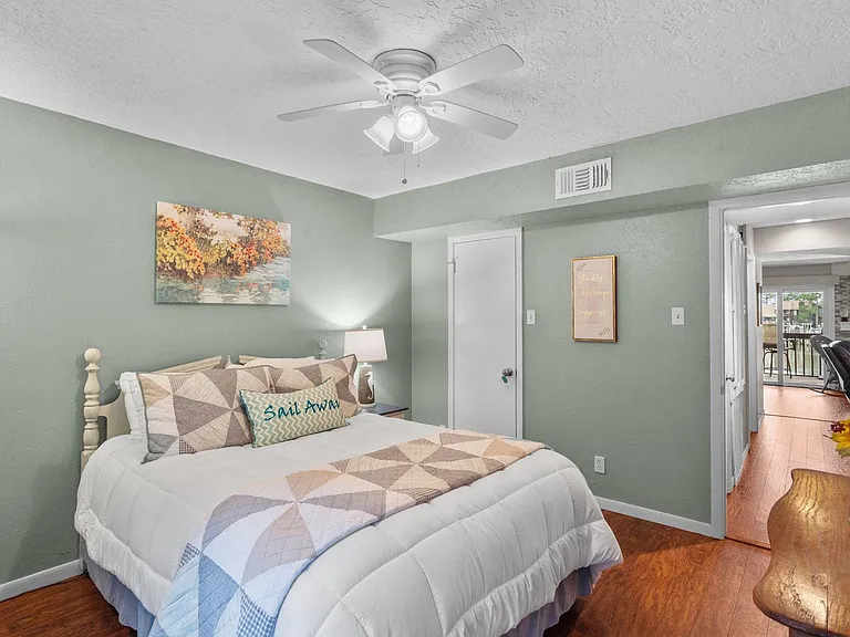 659 Davis Rd — Photo 19