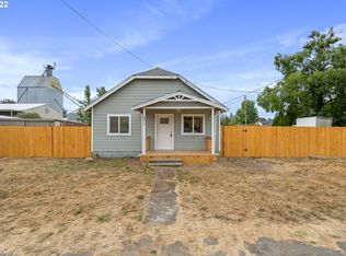 211 5th St, Amity, OR 97101